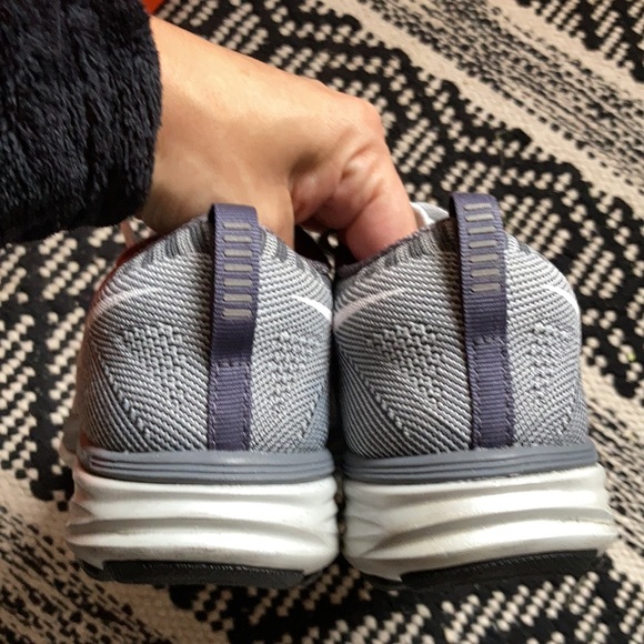 Womens Nike FLYKNIT LUNAR2, size 5.5 - Picture 3 of 6
